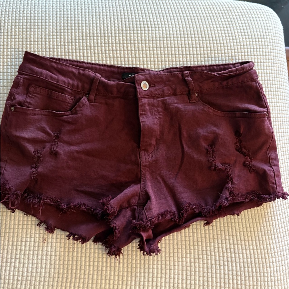 Angel Kiss Distressed Maroon Shorts Size 15